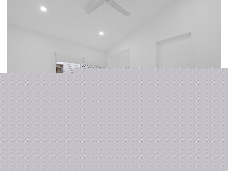 18 Bloomfield Esplanade, South Maclean QLD 4280