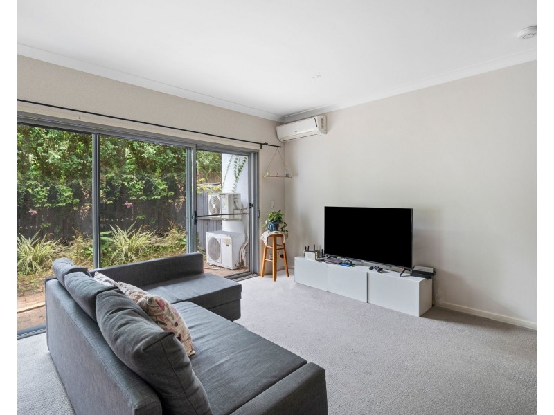 3/1-5 Anthony Street, Kingston QLD 4114