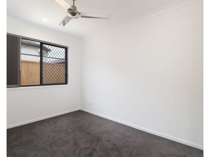 7 Norfolk Lane, Park Ridge QLD 4125