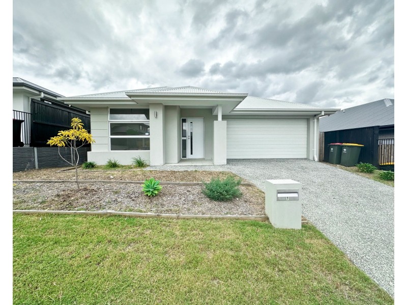 7 Fairmount Circuit, Yarrabilba QLD 4207