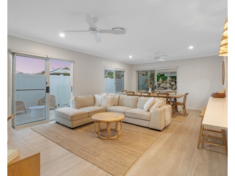 37 Flowers Drive, Coomera QLD 4209