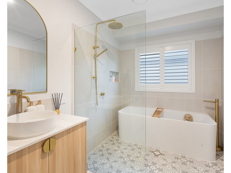 37 Flowers Drive, Coomera QLD 4209