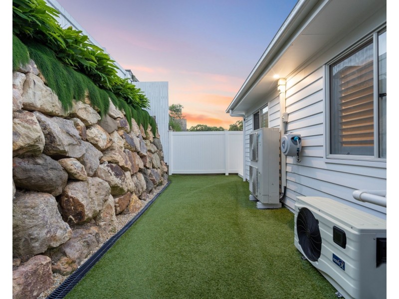 37 Flowers Drive, Coomera QLD 4209