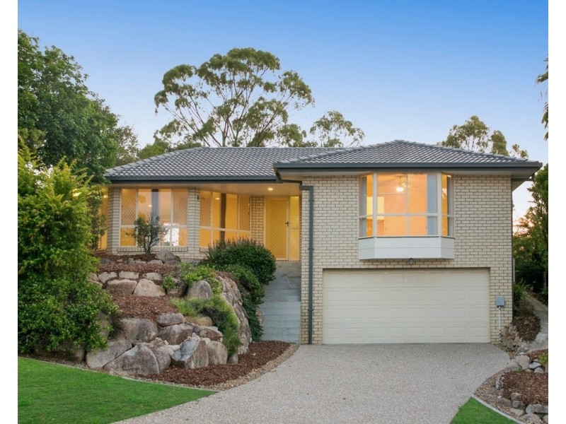 21 Hillside Circuit, Edens Landing QLD 4207