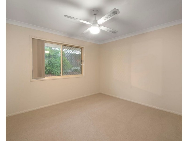 21 Hillside Circuit, Edens Landing QLD 4207