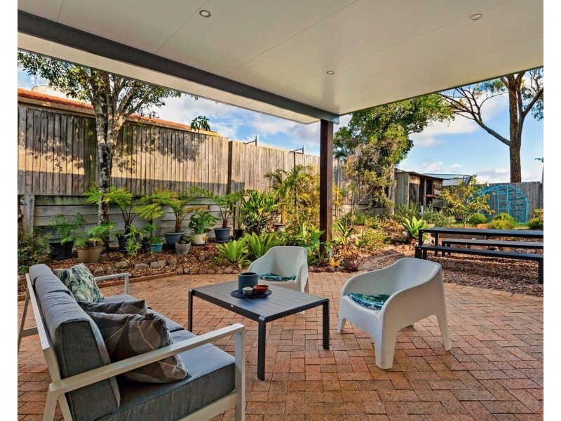 21 Hillside Circuit, Edens Landing QLD 4207