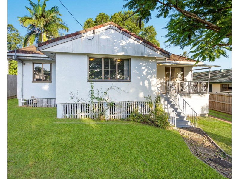 6 Mullen Street, Woodridge QLD 4114