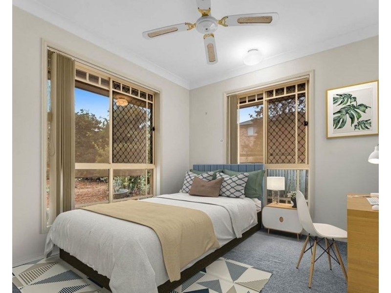 15 William Nixon Way, Edens Landing QLD 4207