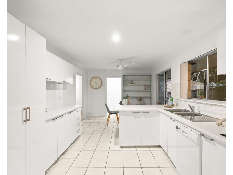 12 Donegal Court, Eagleby QLD 4207