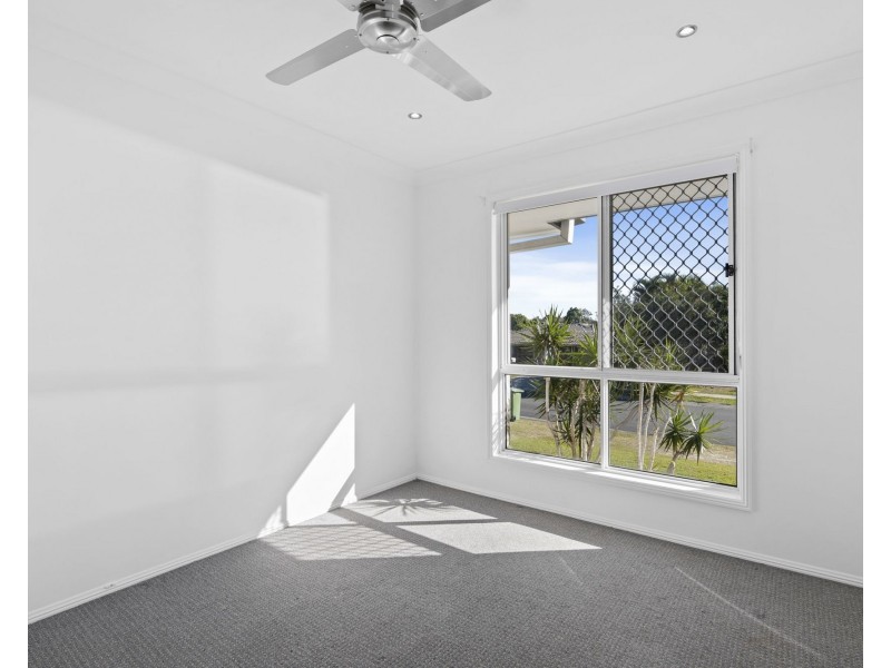 58 Bushland Drive, Regents Park QLD 4118