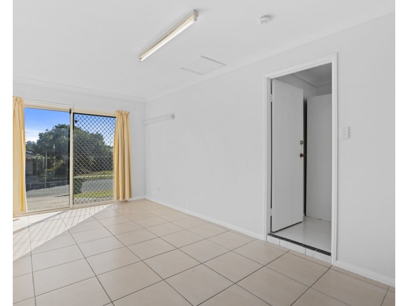 58 Bushland Drive, Regents Park QLD 4118