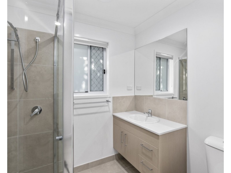 2/80 Vansittart Road, Regents Park QLD 4118