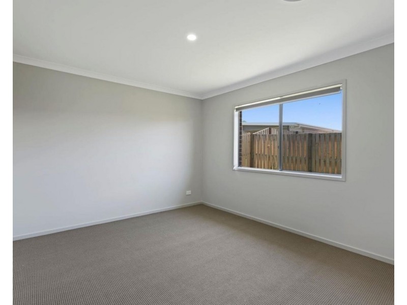 2/37 Bishampton Circuit, Logan Reserve QLD 4133