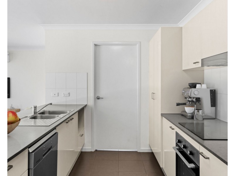 3 Island Court, Logan Village QLD 4207