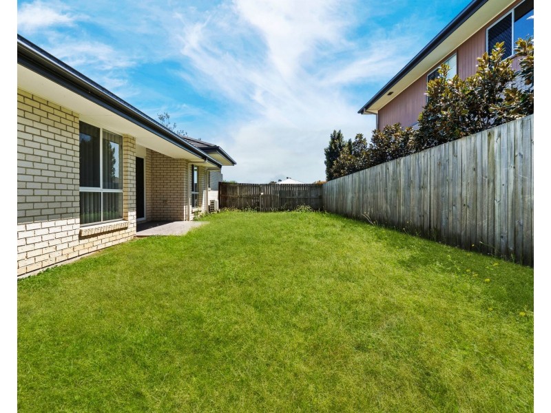 3 Island Court, Logan Village QLD 4207