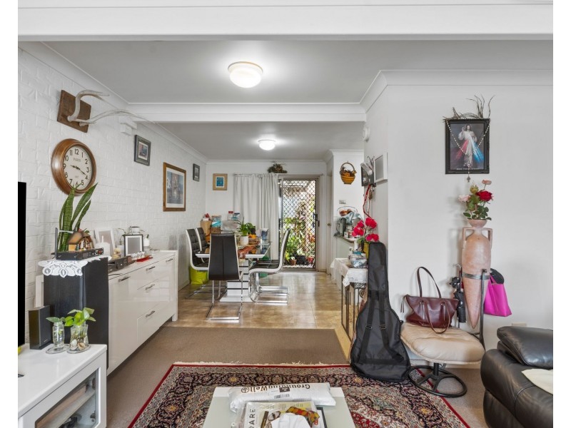 15/11-13 Smith Road, Woodridge QLD 4114