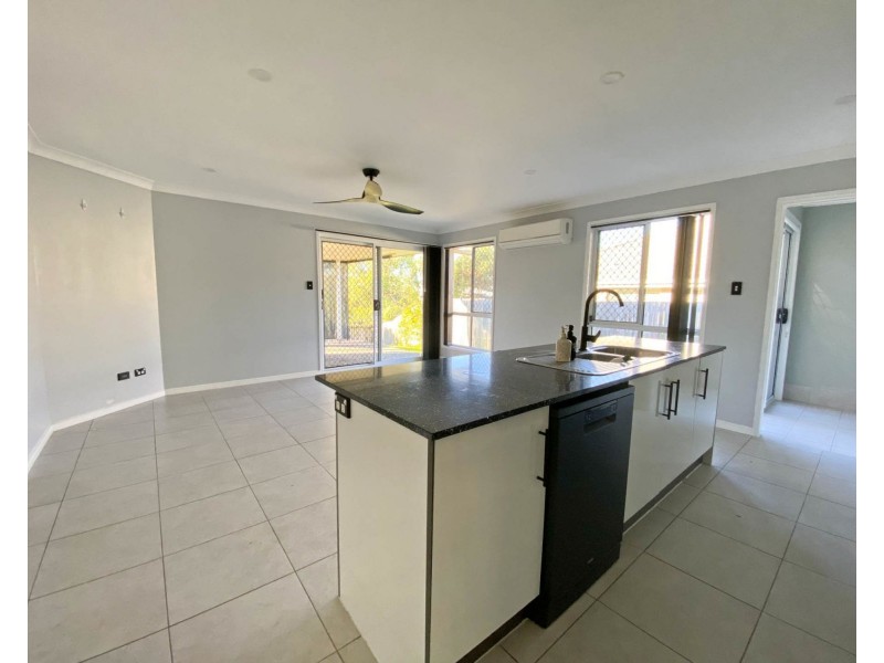 7 Oasis Court, Marsden QLD 4132