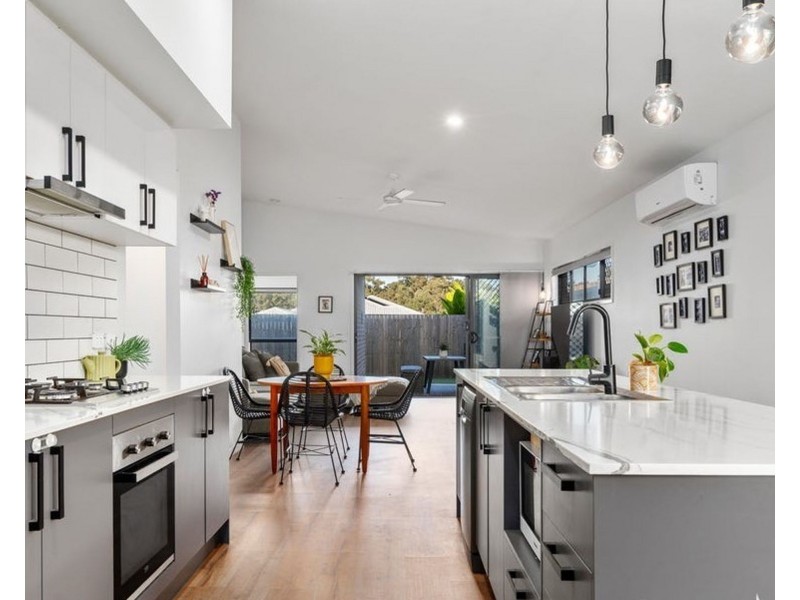 4 Alectura Crescent, Bahrs Scrub QLD 4207