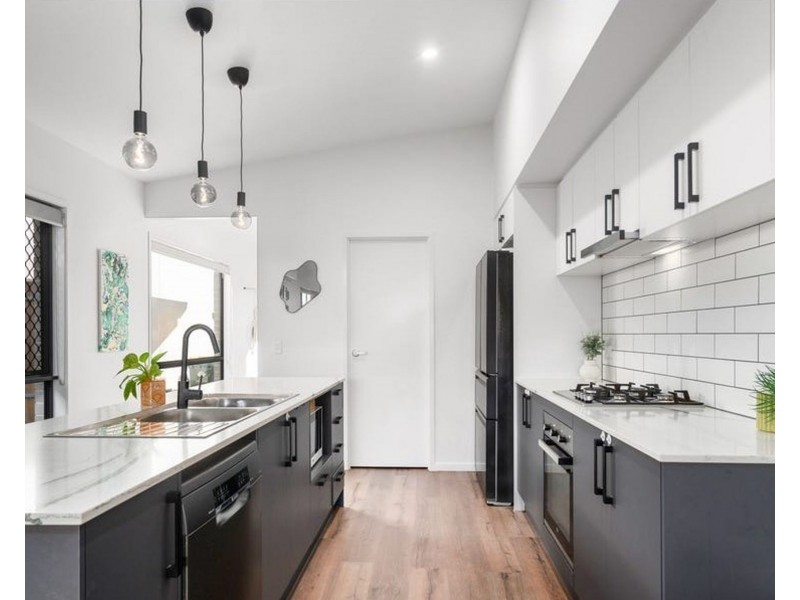 4 Alectura Crescent, Bahrs Scrub QLD 4207