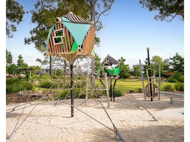 4 Alectura Crescent, Bahrs Scrub QLD 4207