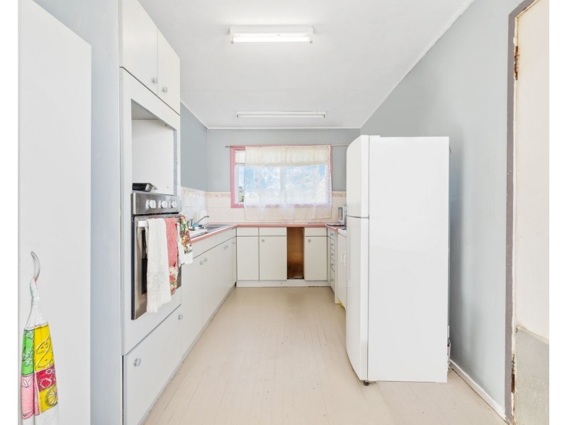 144 Mayes Avenue, Kingston QLD 4114