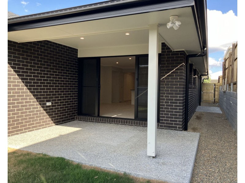 48 Chorus Crescent, Ripley QLD 4306