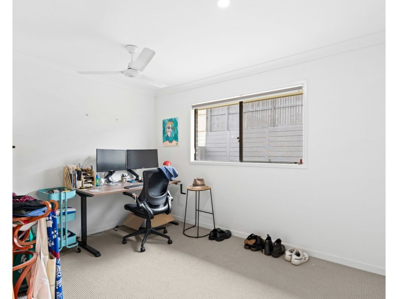 8 Georgia Street, Flinders View QLD 4305