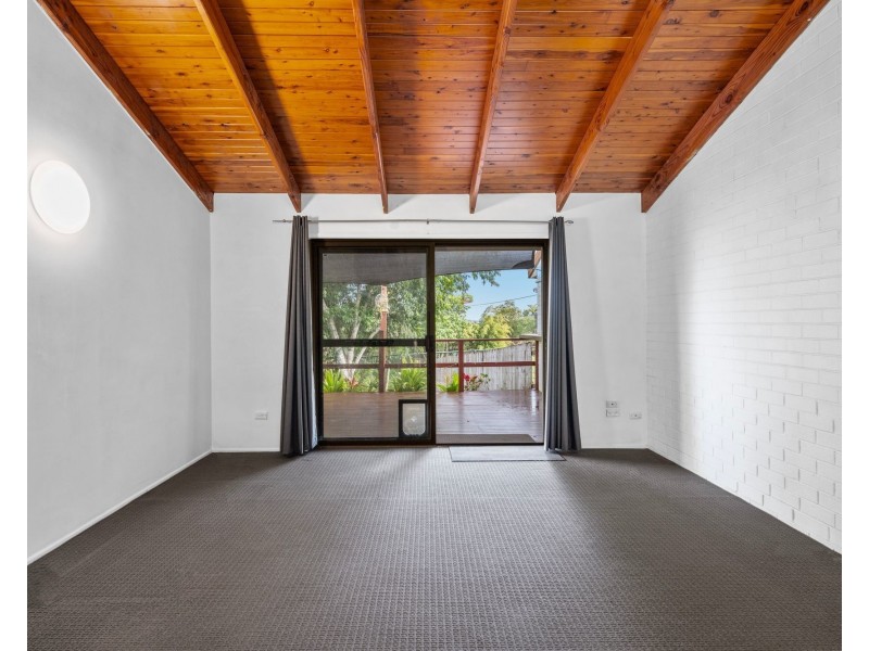 18/155 John Paul Drive, Springwood QLD 4127