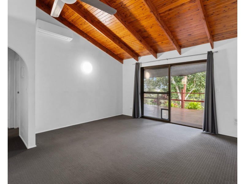 18/155 John Paul Drive, Springwood QLD 4127