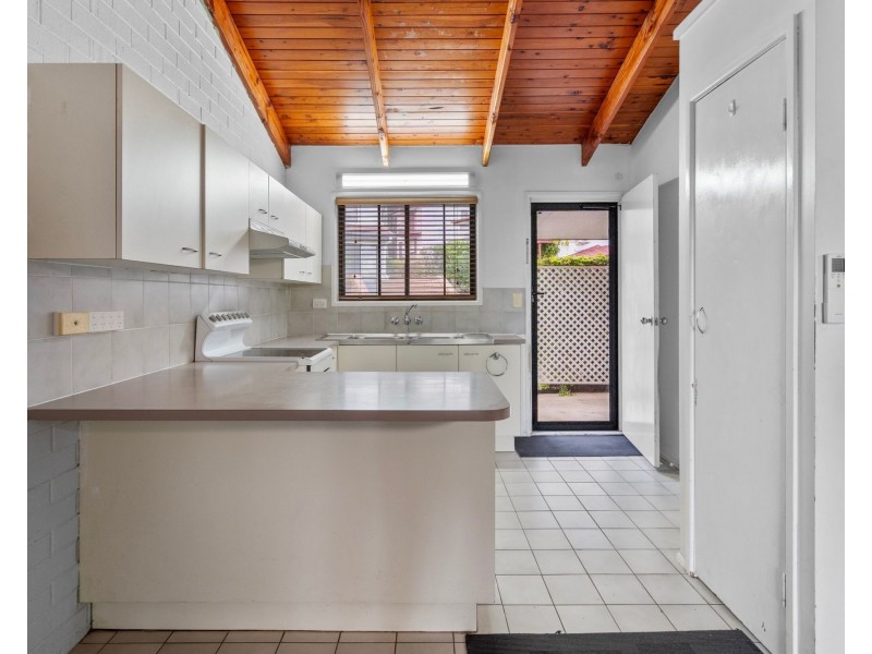 18/155 John Paul Drive, Springwood QLD 4127