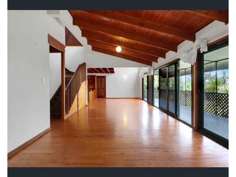 30 Pear Street, Redland Bay QLD 4165