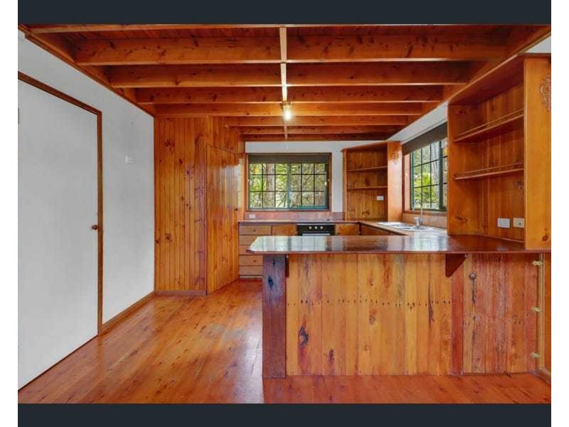 30 Pear Street, Redland Bay QLD 4165