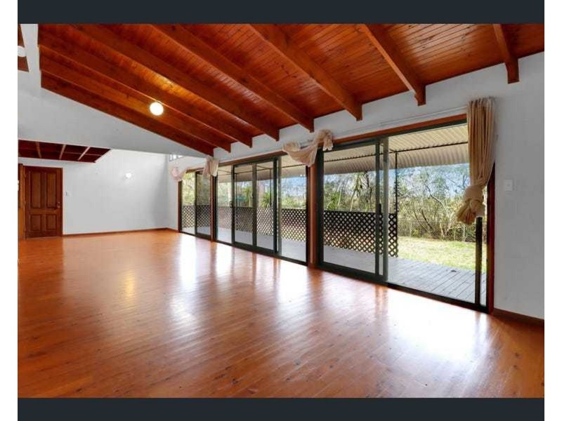 30 Pear Street, Redland Bay QLD 4165