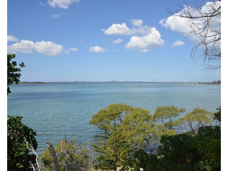 30 Pear Street, Redland Bay QLD 4165