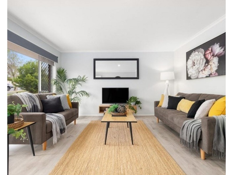 80 Vansittart Rd, Regents Park QLD 4118