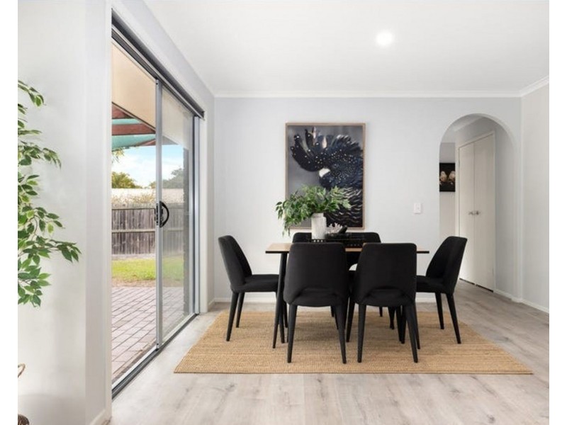 80 Vansittart Rd, Regents Park QLD 4118