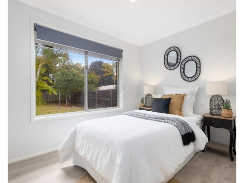 80 Vansittart Rd, Regents Park QLD 4118