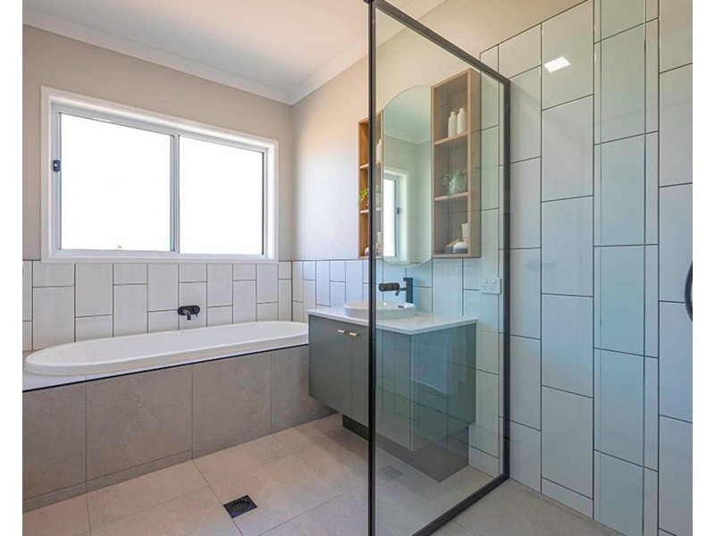 5 Byron Drive, Jimboomba QLD 4280