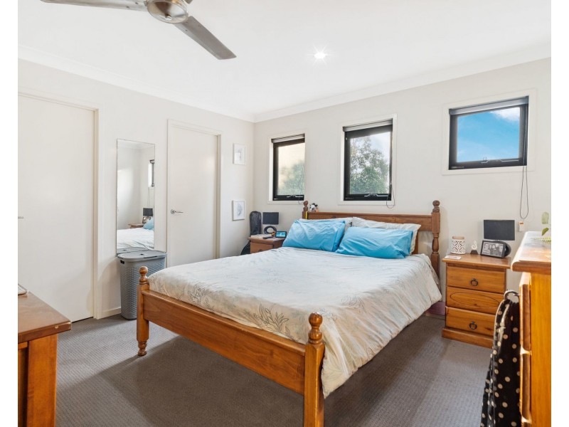 94 Outlook Drive, Waterford QLD 4133