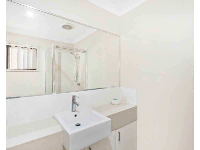 94 Outlook Drive, Waterford QLD 4133