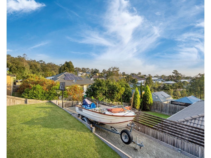 94 Outlook Drive, Waterford QLD 4133