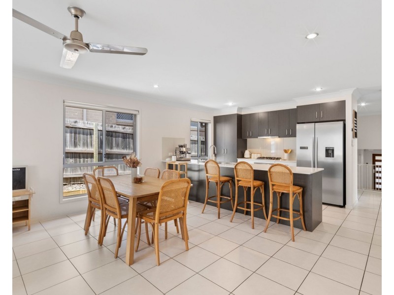 24 Nova Street, Waterford QLD 4133