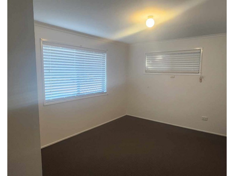 20 Dryade Street, Regents Park QLD 4118