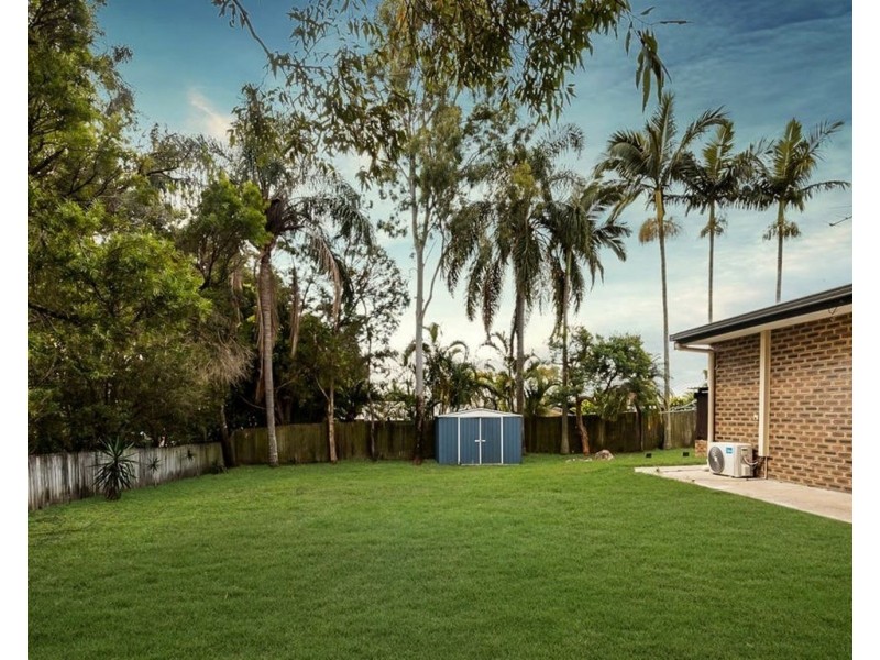 20 Dryade Street, Regents Park QLD 4118