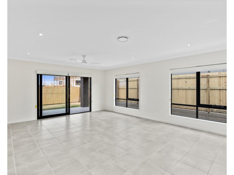 121 Anderson Drive, Greenbank QLD 4124