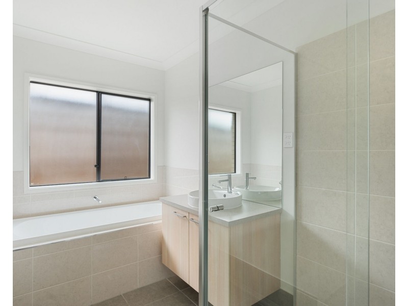 66 Olive Avenue, Greenbank QLD 4124