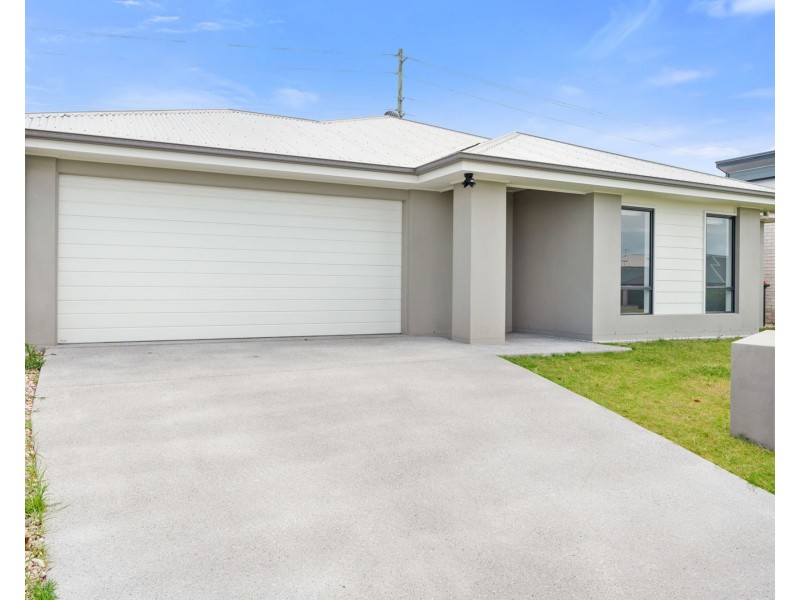 66 Olive Avenue, Greenbank QLD 4124