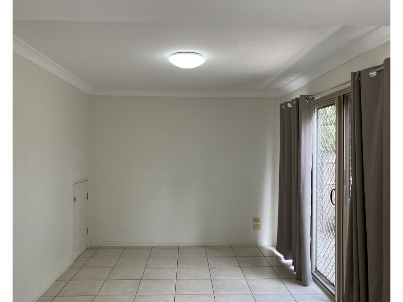 11/13-15 Sally Drive, Marsden QLD 4132