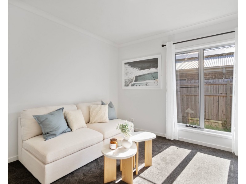 37 Slate Court, Logan Reserve QLD 4133