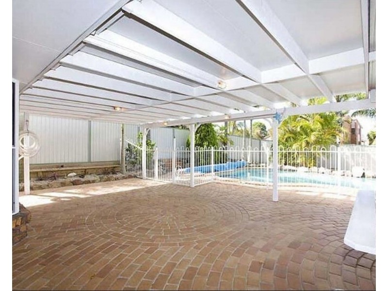 16 Maroo Street, Eight Mile Plains QLD 4113